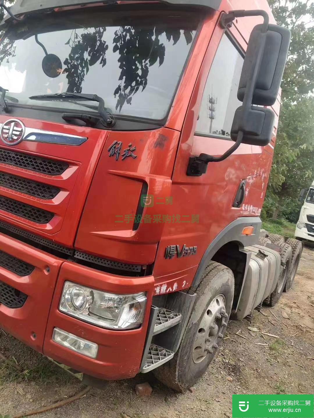 山東省出售二手青島解放牽引車(chē)