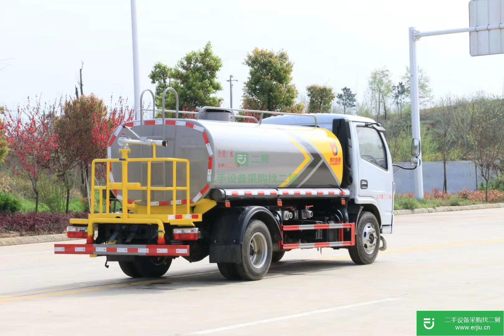 廣東出售二手東風多利卡140馬力油罐車