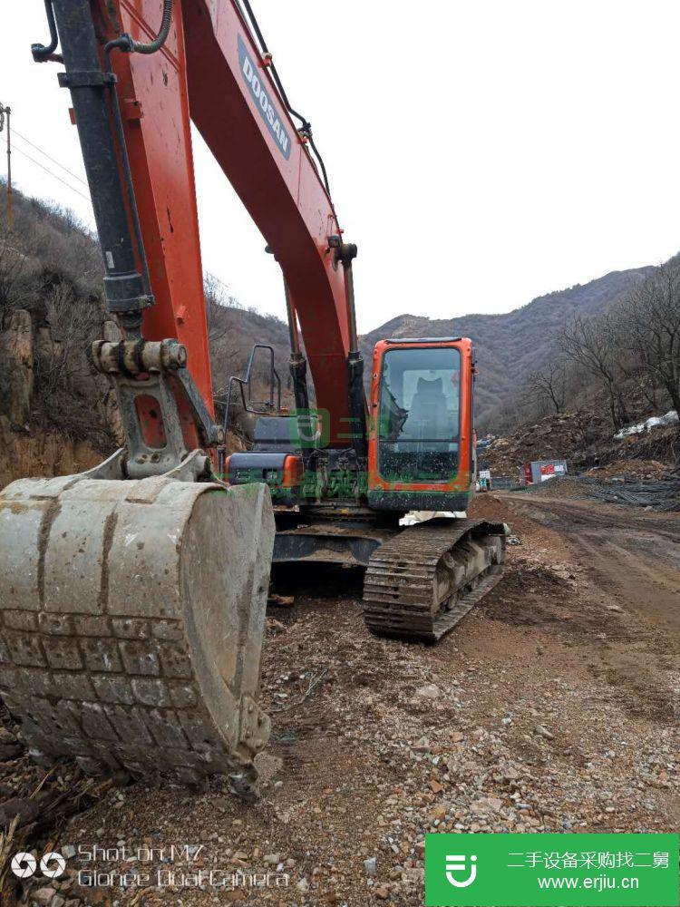 遼寧省出售二手斗山DH220挖掘機
