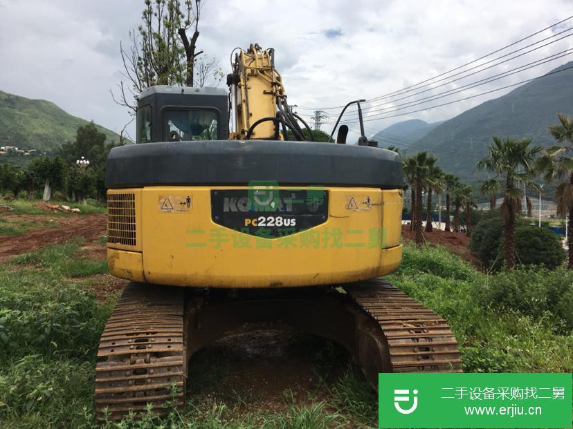 云南省出售二手小松PC228USLC-3挖掘機