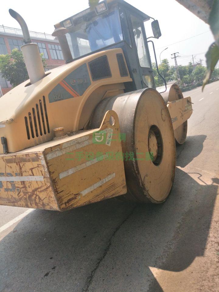 柳工627壓路機，27噸