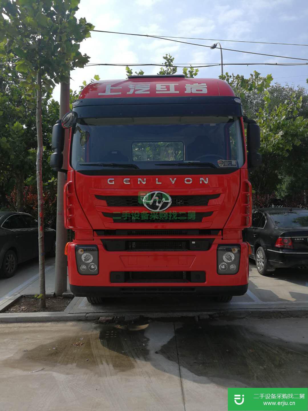 山東出售二手上汽紅巖560馬力牽引車