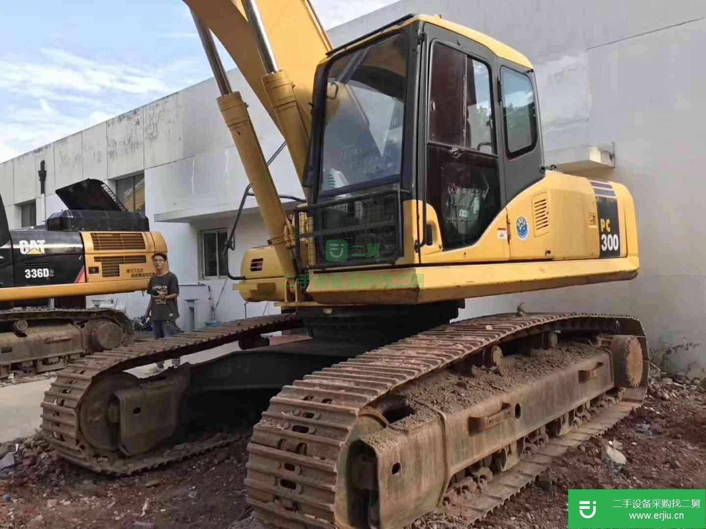 云南省出售二手小松PC300LC-7挖掘機(jī)