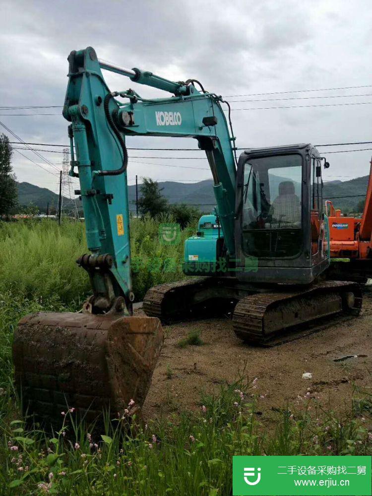 吉林省出售二手神鋼SK75-8挖掘機