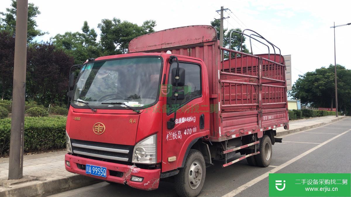 四川出售二手一汽解放貨車5.99米