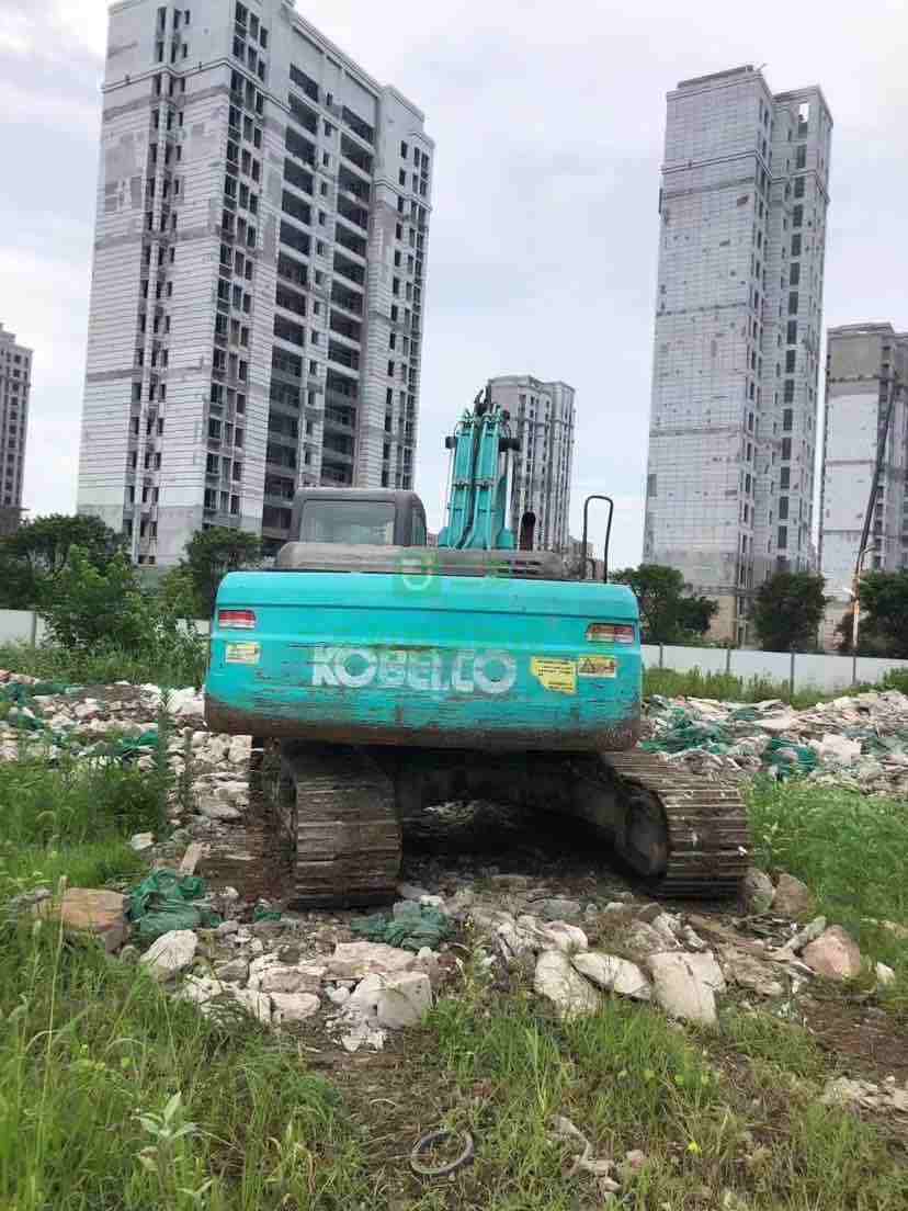 浙江出售2011年的神剛210超8挖掘機