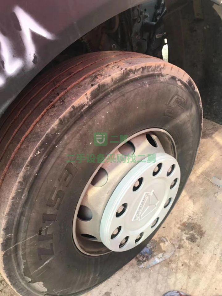 急售3年半全保險豪沃T7540馬力！國五！氣囊橋！大包內飾牽引車