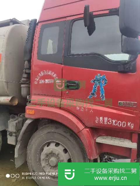 湖北出售二手福田歐曼340馬力油罐車