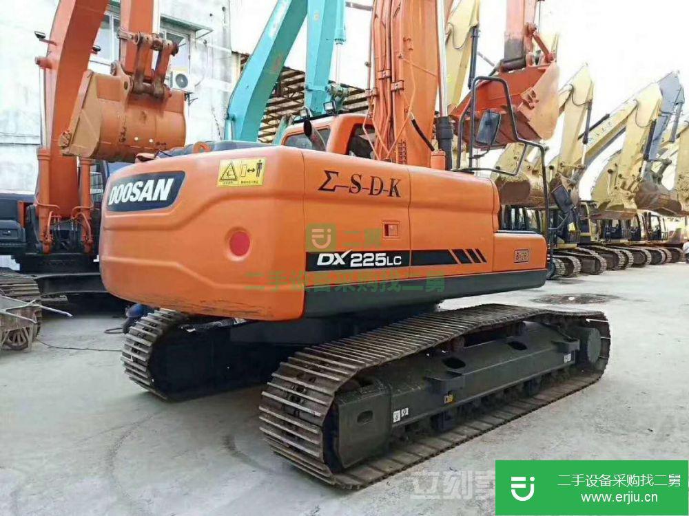 江蘇出售二手斗山DX225LC-9C挖掘機(jī)