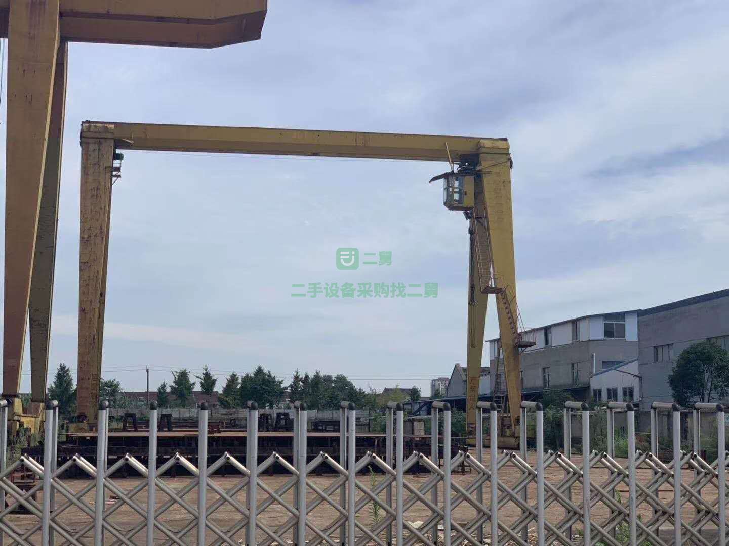 低價格處理轉讓2臺二手泰山MH16噸龍門吊