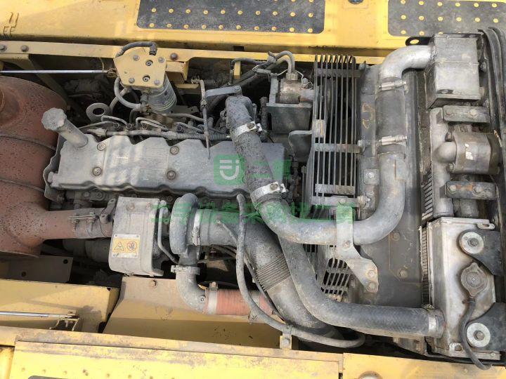 浙江出售12年小松200-8挖掘機