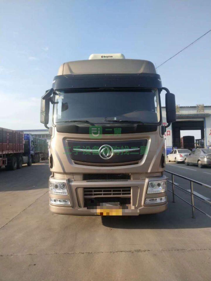 出售18年的天龍旗艦520馬力牽引車