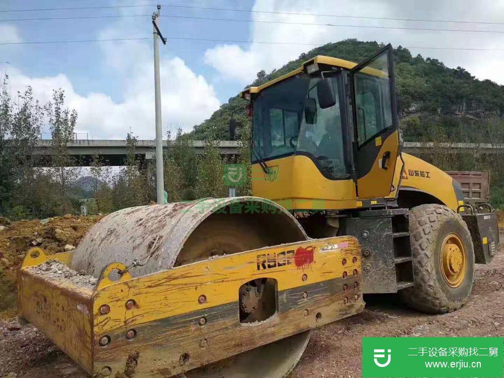 河南低價出售一臺臨工 RS8200 壓路機