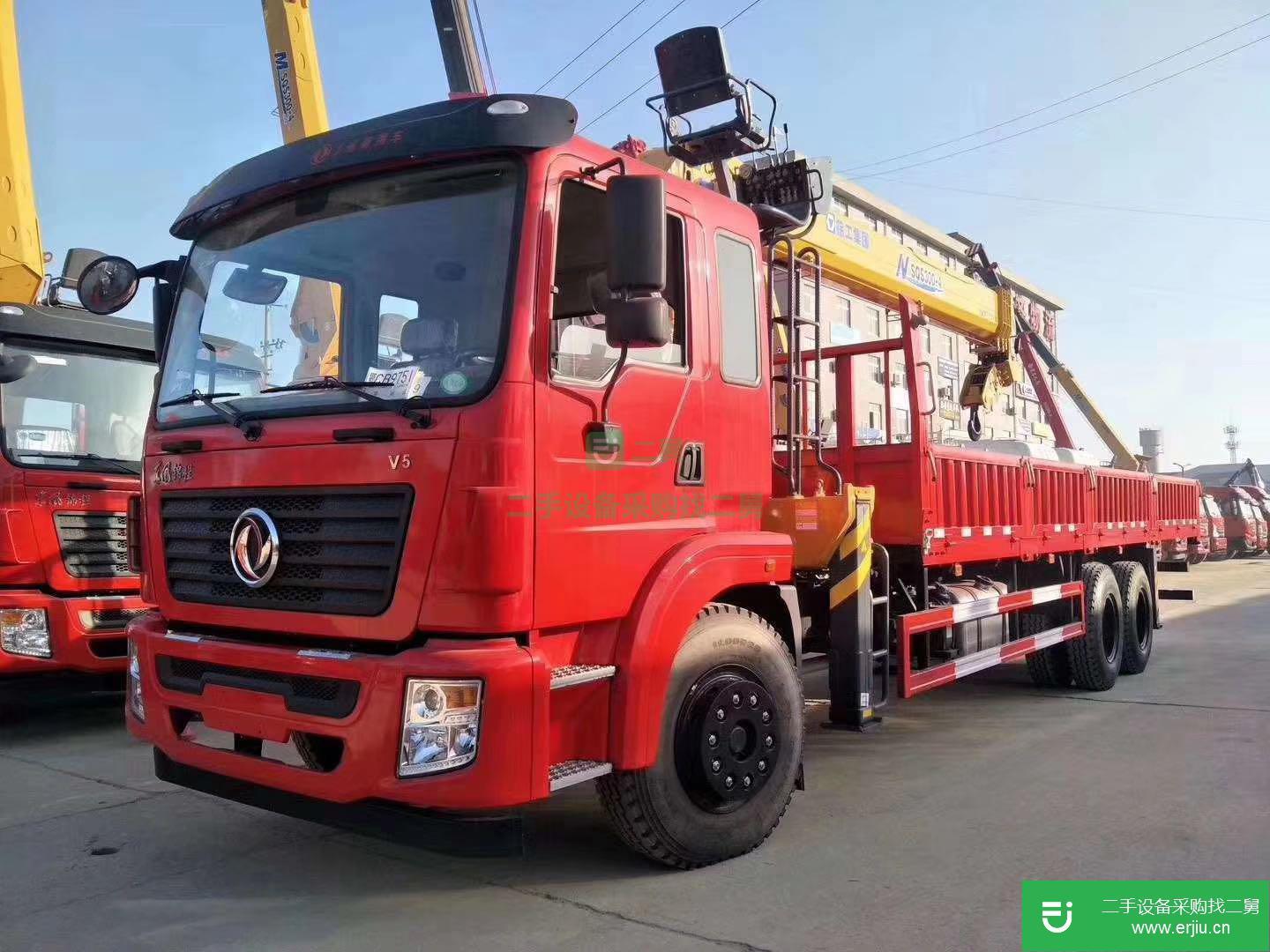 湖北出售二手東風(fēng)240馬力吊車(chē)