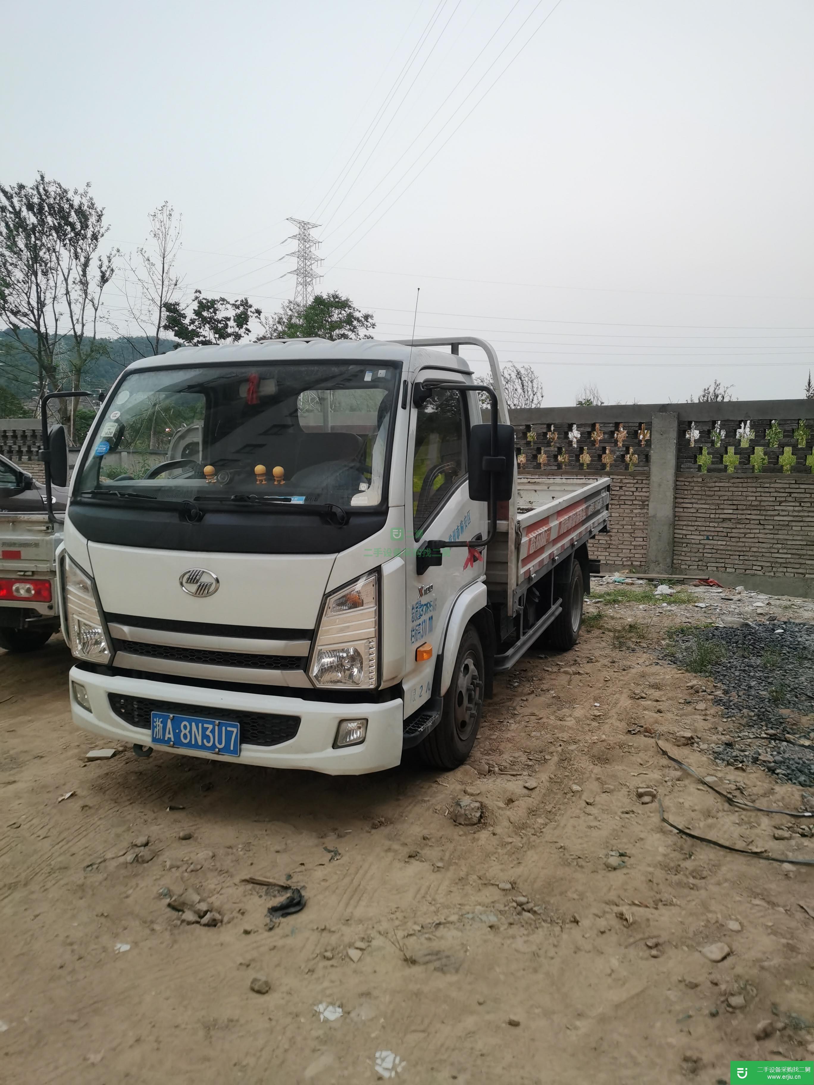 浙江出售二手上汽躍進(jìn)102馬力貨車