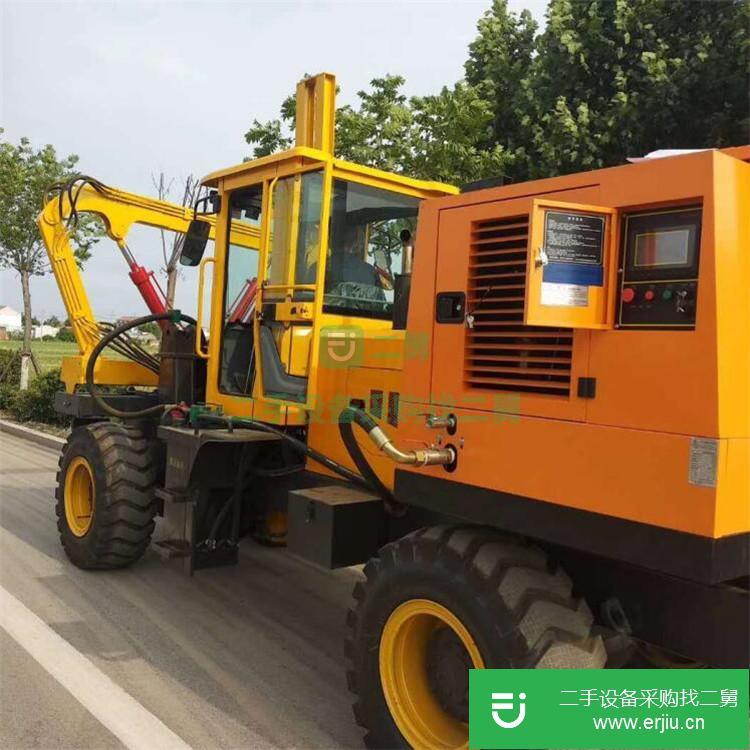 山東低價(jià)出售穩(wěn)拓wt-936公路波形梁護(hù)欄打樁機(jī)