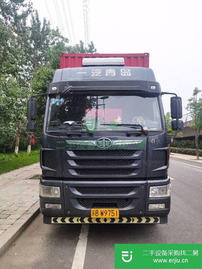 江蘇出售二手青島解放廂式貨車(chē)