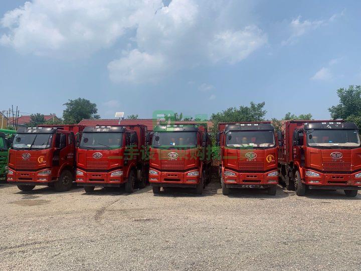 出售解放J6輕型前四后八箱長6米8自卸車8臺