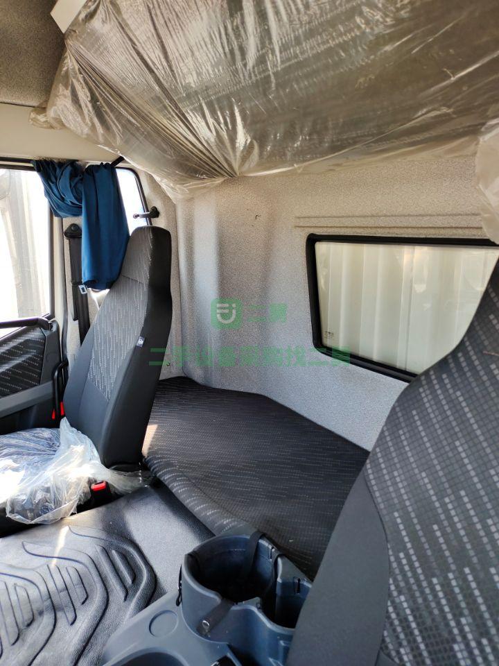 急售解放J6P280馬力系列9.6箱式載貨車