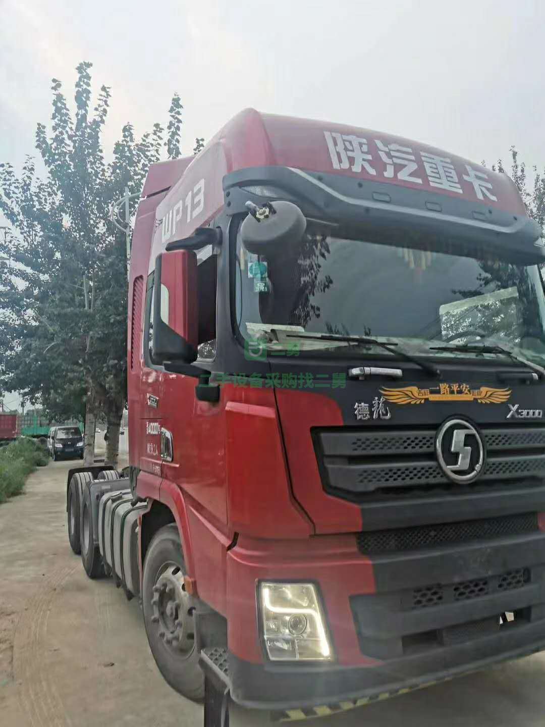 急售一臺德龍X300帶液緩保險全牽引車9成新輪胎
