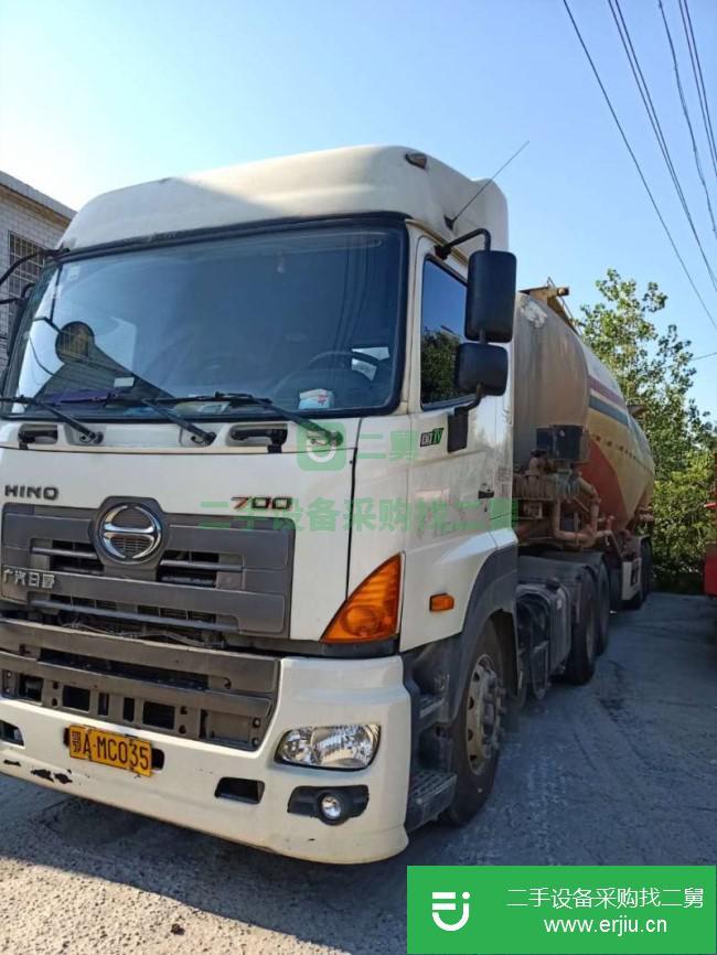 湖北出售二手日野牌牽引車