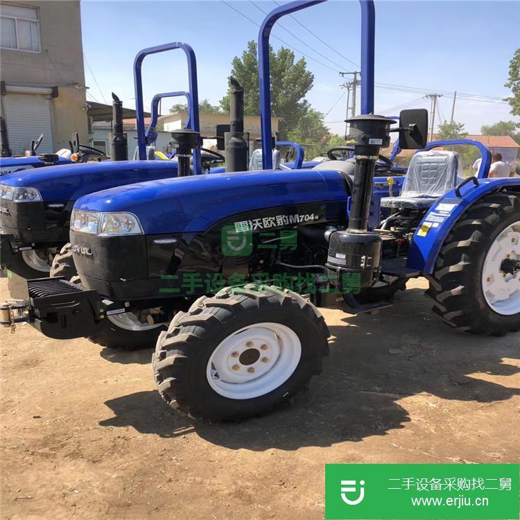 山東低價(jià)出售常力品牌704款農(nóng)用耕田拖拉機(jī)