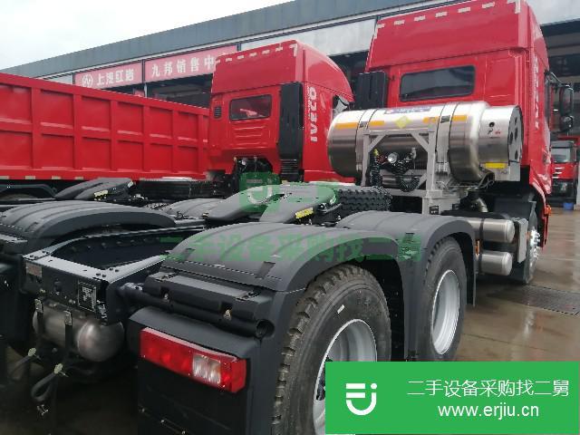 重慶出售二手紅巖杰獅牽引車