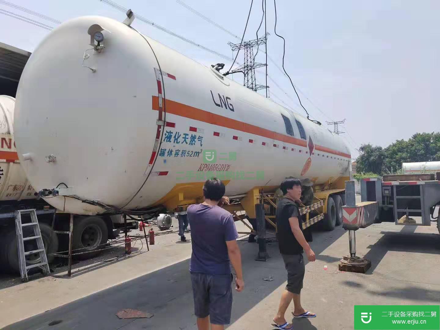 山東低價出售一臺加液車LNG低溫儲罐半掛車