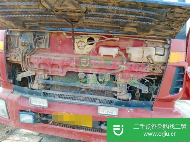 江蘇低價(jià)出售二手歐曼后八輪自卸車