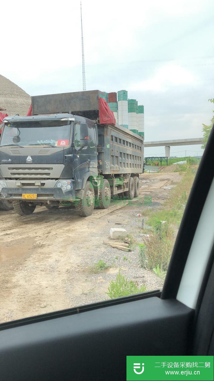 湖北出售二手重汽豪沃自卸車