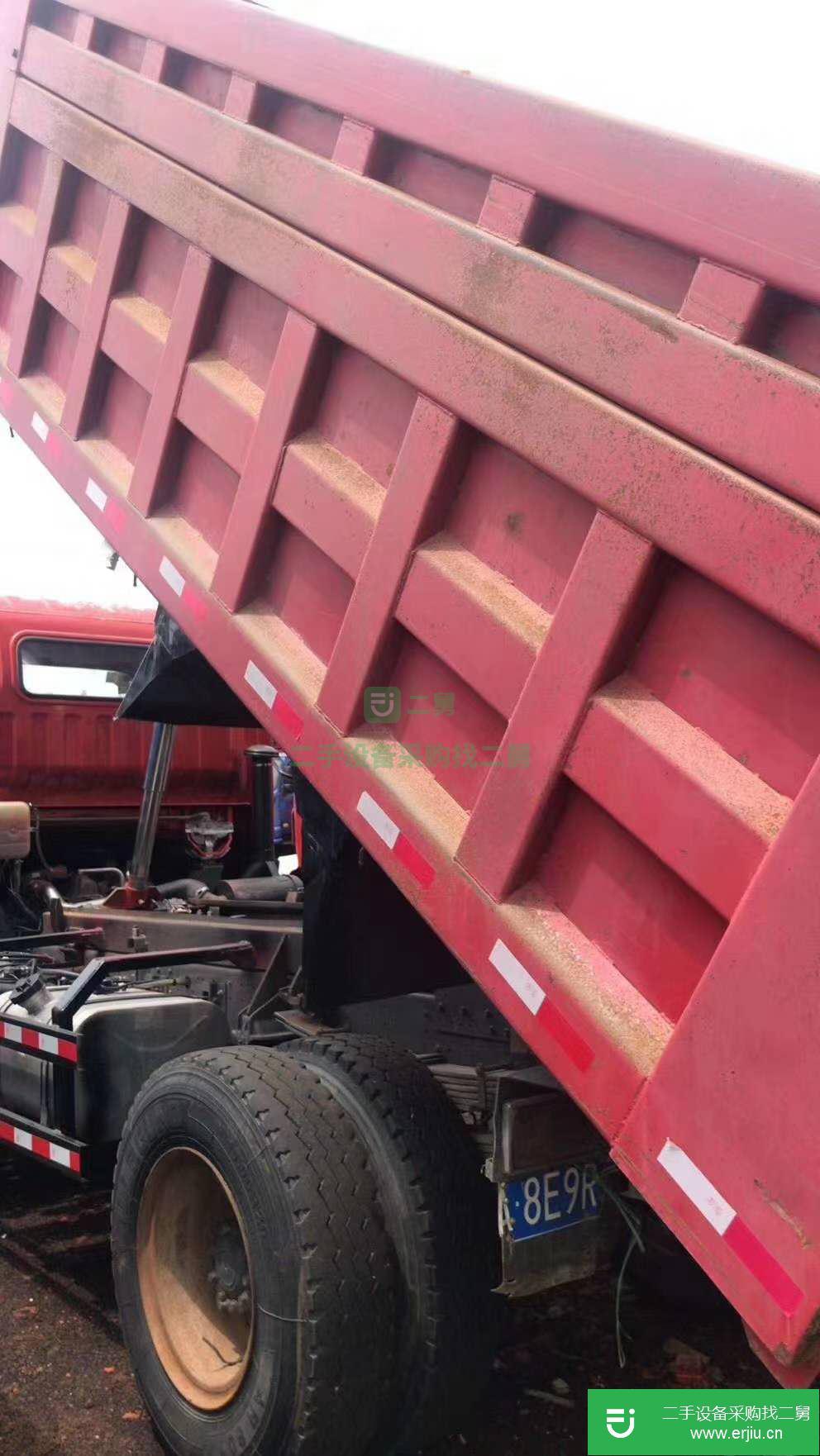 江蘇出售二手重汽王牌160馬力自卸車