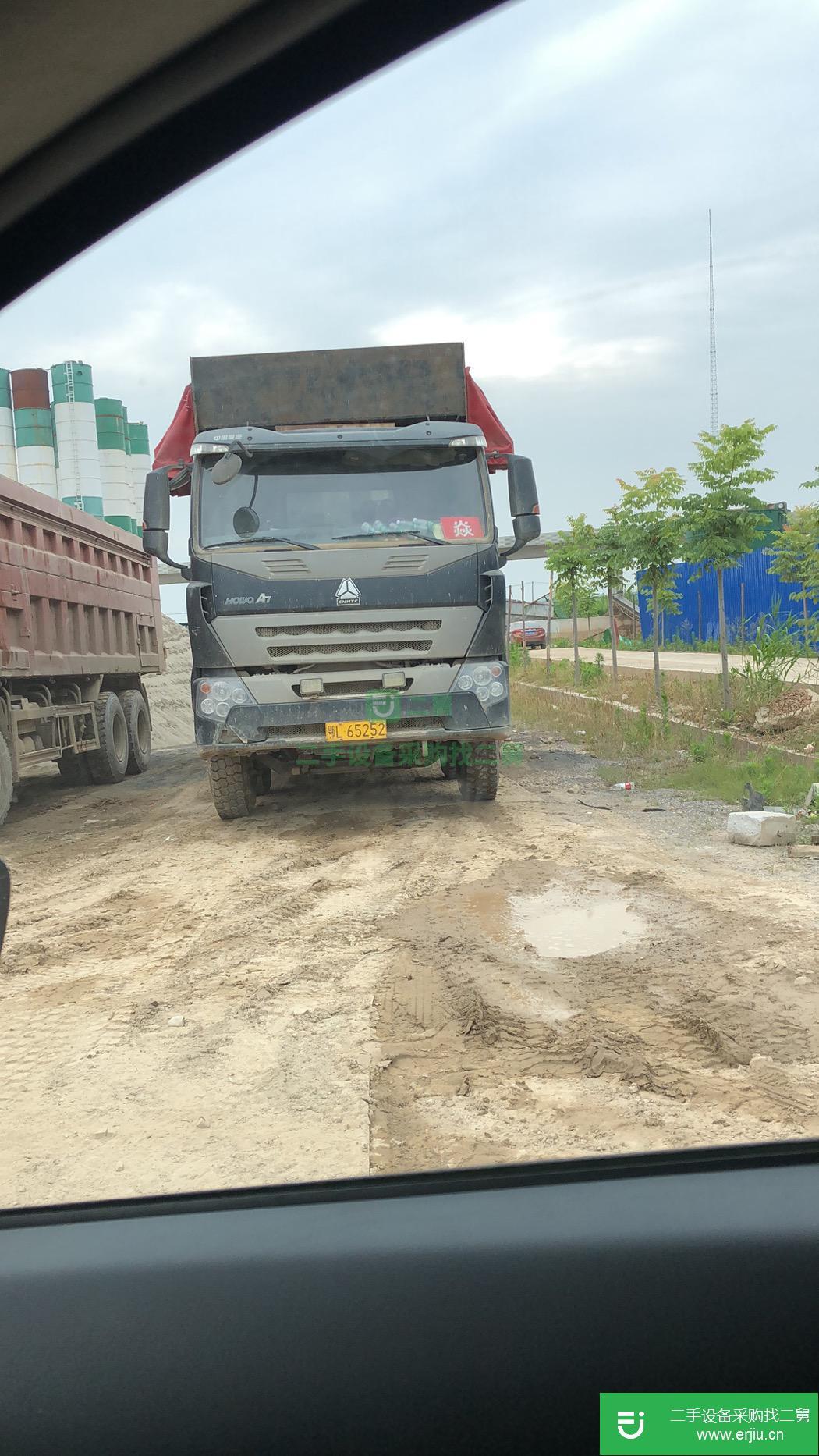 湖北出售二手重汽豪沃自卸車
