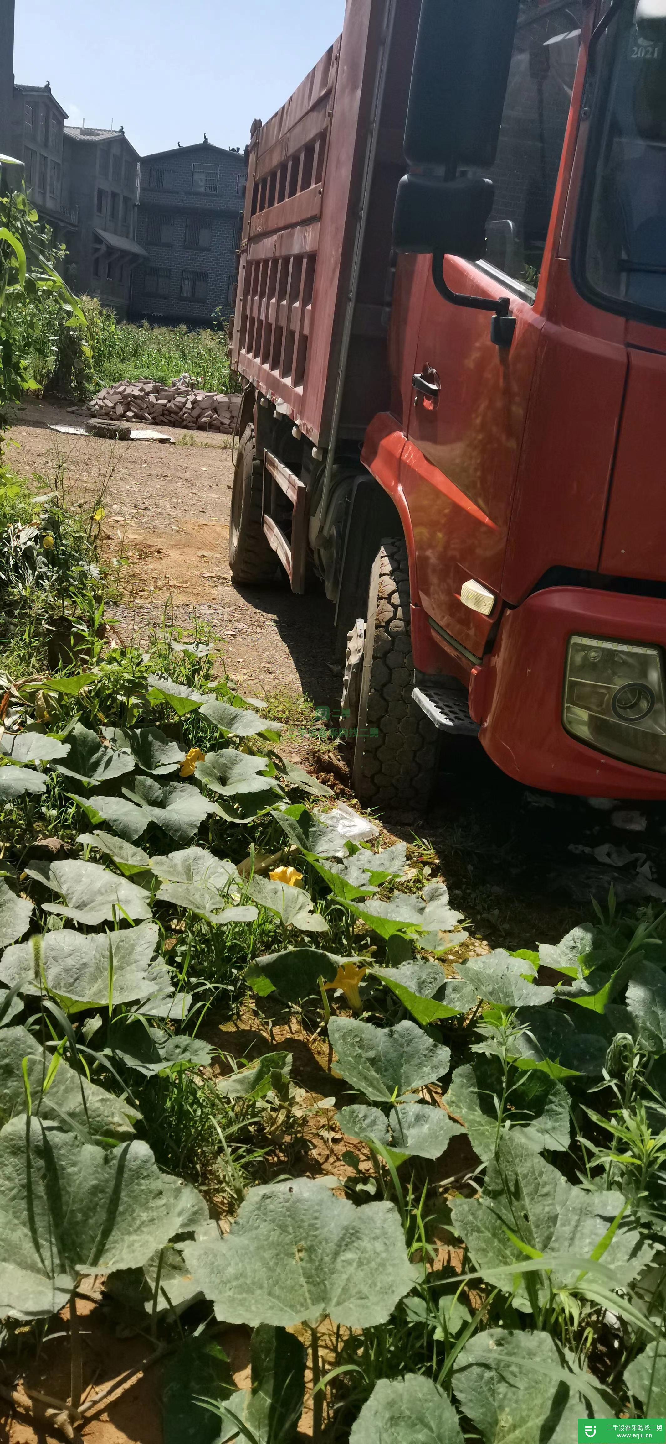 貴州出售二手東風(fēng)210馬力自卸車(chē)