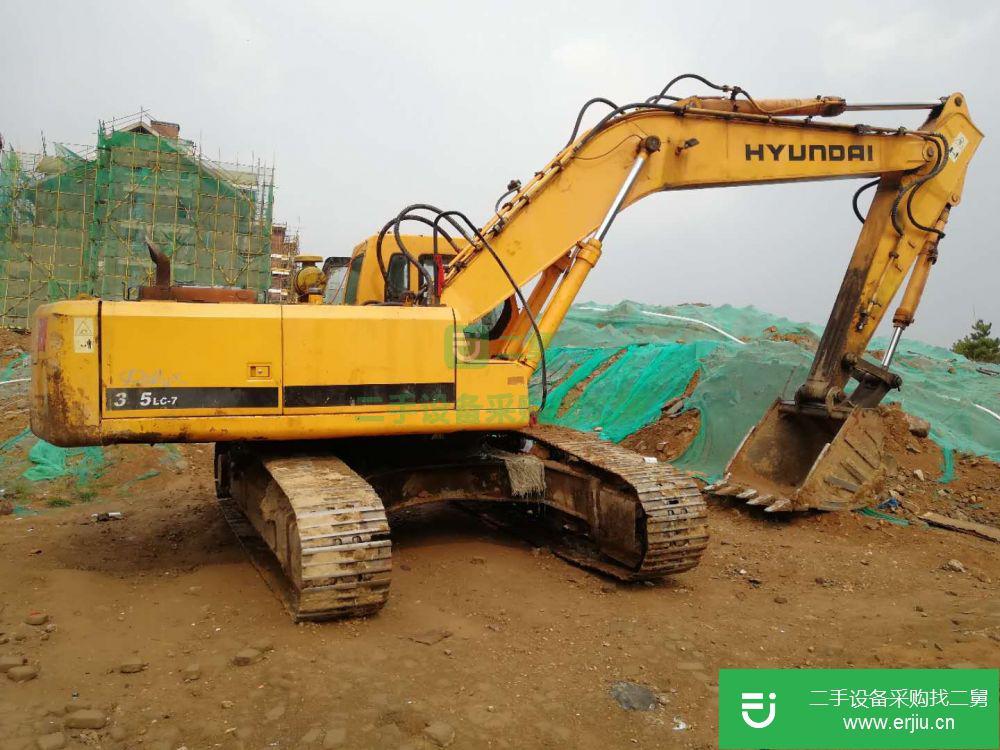 河北低價出售二手的 現(xiàn)代 R335-7 挖掘機(jī)