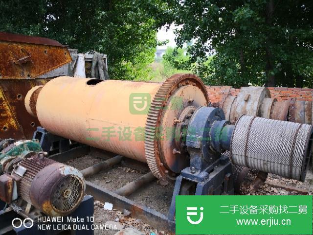 河北低價出售二手球磨機破碎機雷蒙磨