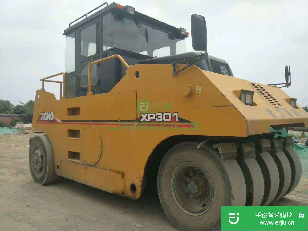 江蘇低價(jià)出售二手徐工 XP301 壓路機(jī)