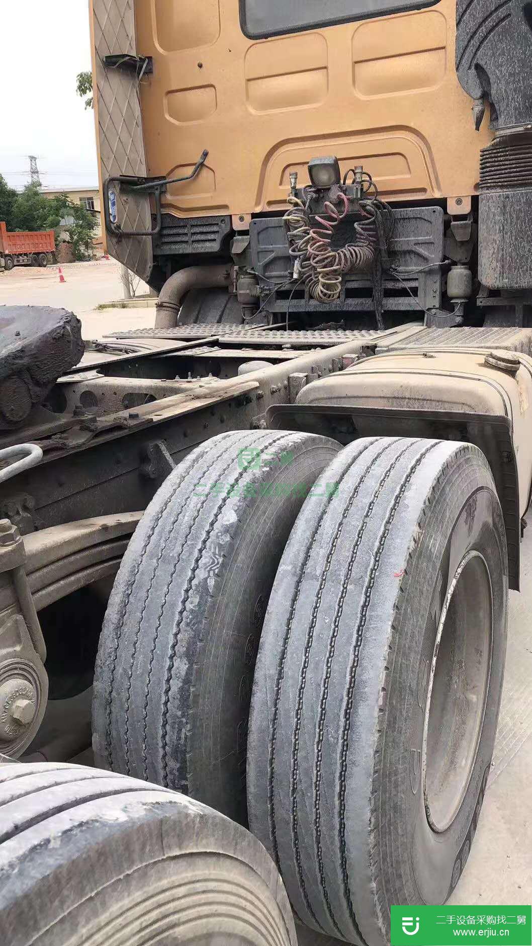 廣西出售二手東風柳汽520馬力牽引車