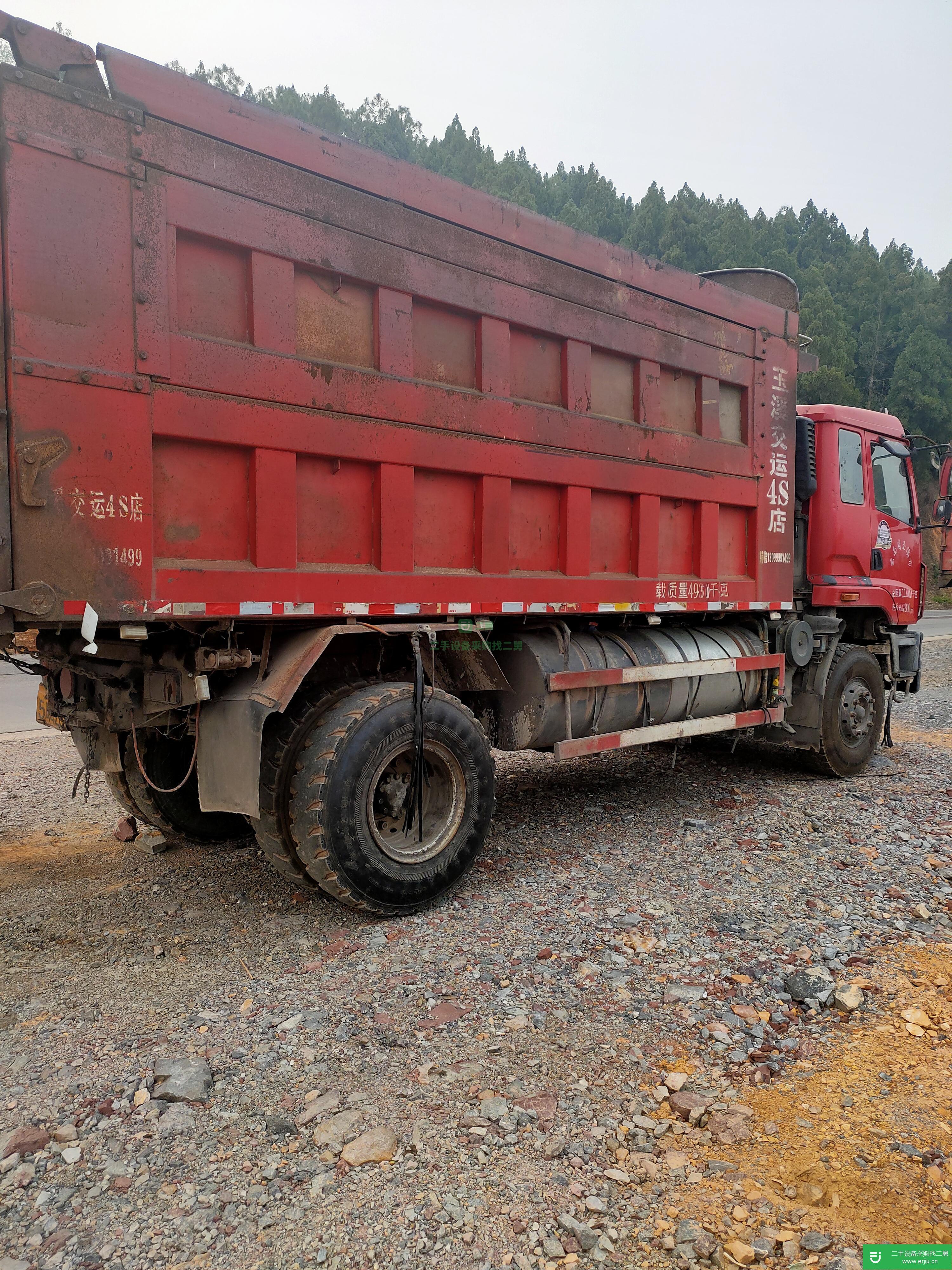 云南出售二手東風(fēng)柳汽240馬力自卸車