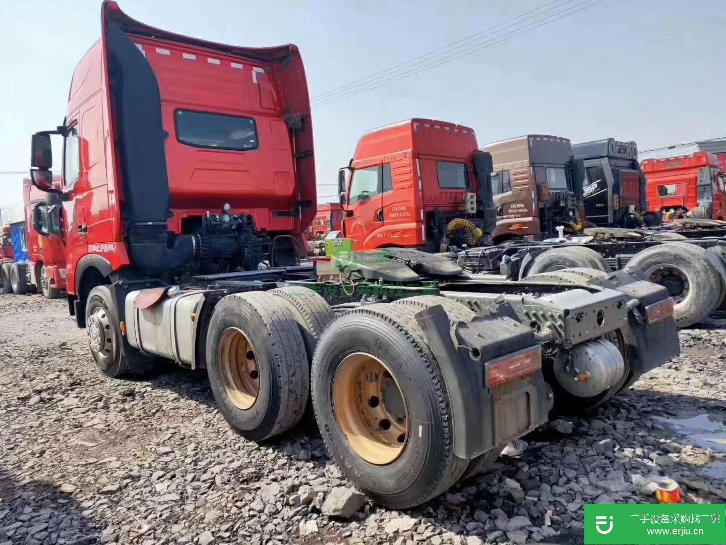 山東出售二手牽引車重汽豪沃440馬力