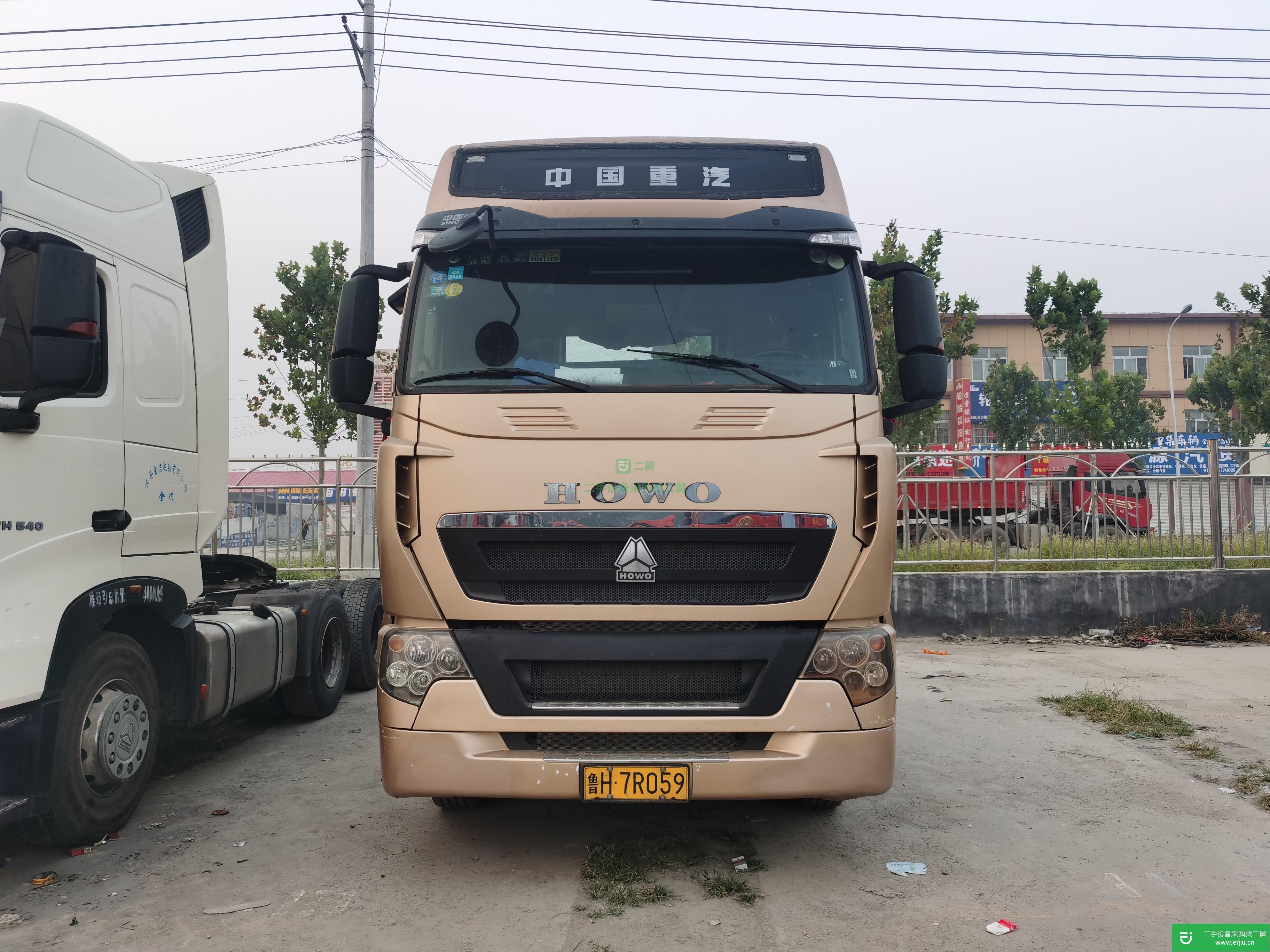 山東出售二手豪沃牽引車540馬力