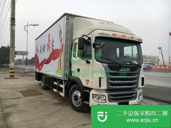 湖北低價(jià)出售轉(zhuǎn)讓二手的藍(lán)牌演出車運(yùn)輸車