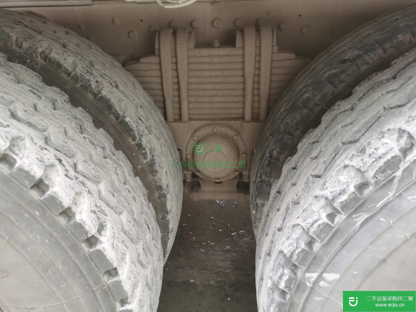 江蘇出售二手華菱重卡水泥罐車