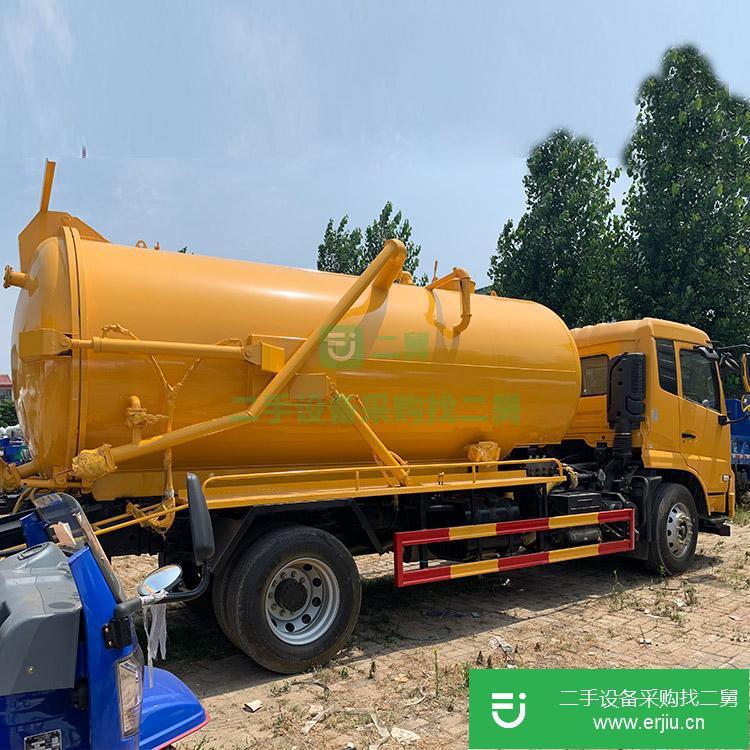 山東低價出售轉(zhuǎn)讓一臺市政環(huán)衛(wèi)吸污車  8立方時風大型吸污車