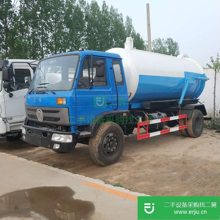 山東低價(jià)出售二手的吸糞車(chē)