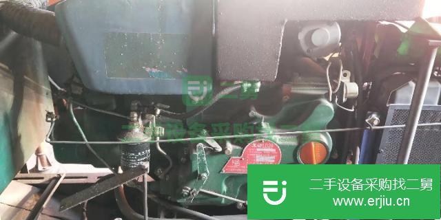 遼寧出售玉米脫粒機，車頭，柴油機28馬力，沒咋干活