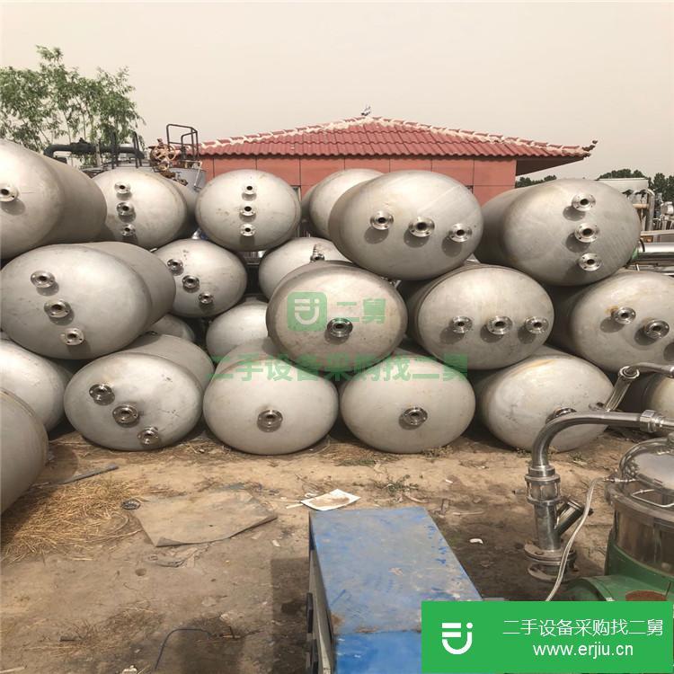 山東低價出售轉讓二手立式不銹鋼儲罐