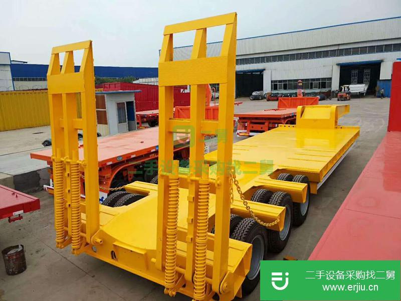 陜西低價出售11米-13.75米低平板半掛車