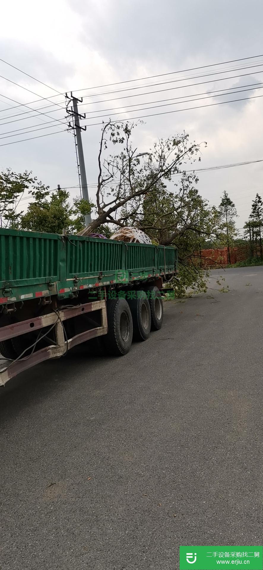 江蘇出售二手一汽柳特270馬力自卸車