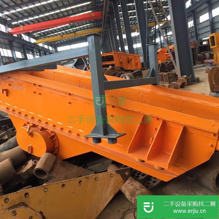 云南低價出售一臺二手德鑫破碎機(jī)，高速粉碎機(jī)