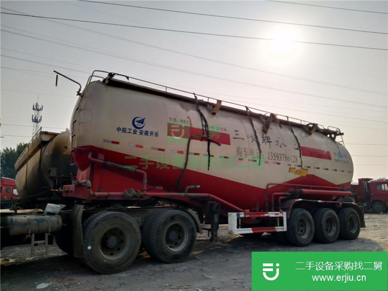 陜西低價出售一臺二手水泥罐半掛車